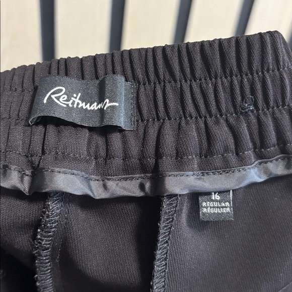 Reitmans Black Capris - Picture 5 of 6